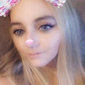 Meet your Posher, Brittney